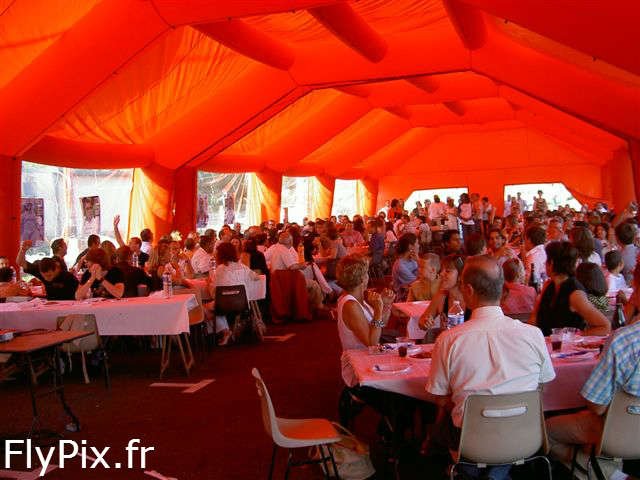 Tente abri gonflable pour séminaires, colloques et mariages.