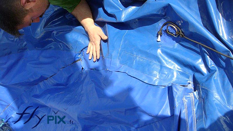 FlyPix: service de réparation, d'entretien, de SAV pour les ballons publicitaires et les structures gonflables de grandes tailles. Réparation, SAV, entretien de gonflables publicitaires.