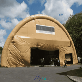 Nexter : un grand hangar gonflable militaire, tunnel, enveloppe PVC double peau capitonnée, grande surface et grande hauteur