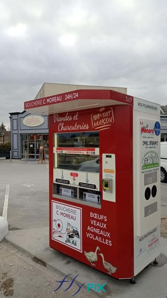 Kiosque signalétique distribution nourriture en ville street marketing : Boucherie Moreau