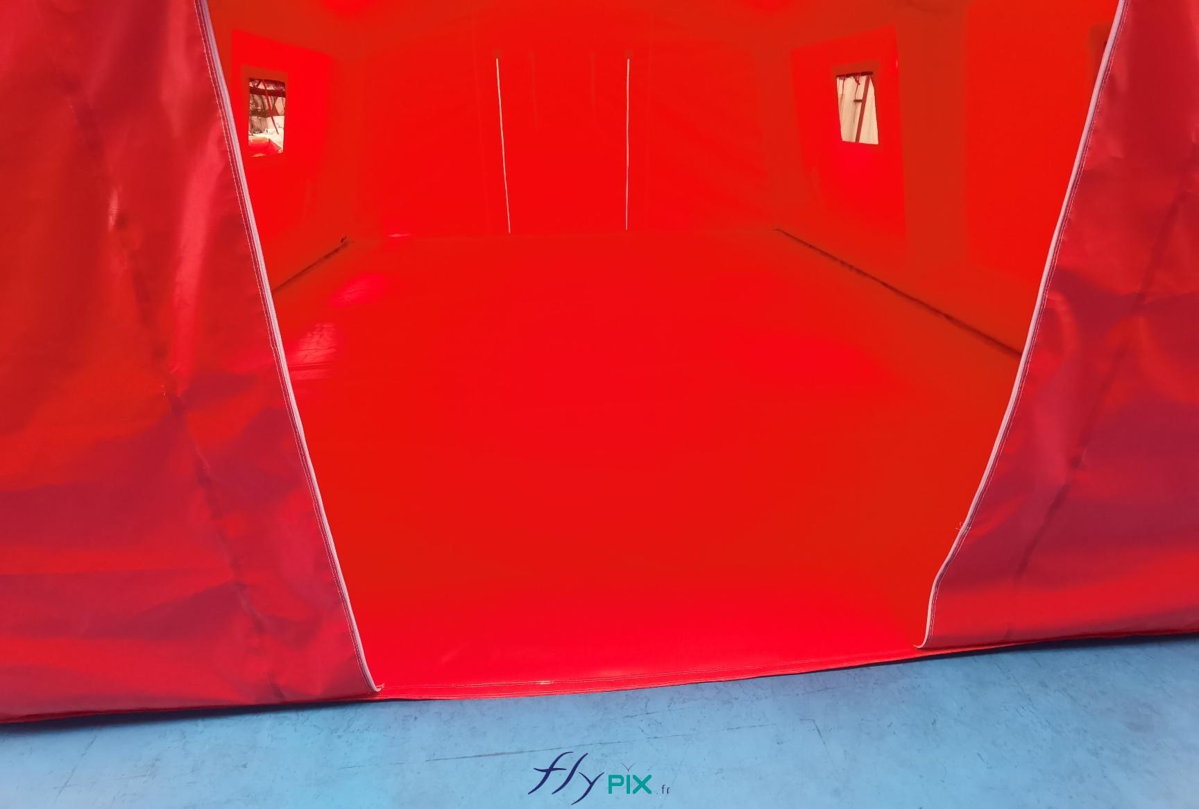 FLYPIX vue detail entree bache au sol tente gonflable PMA pose medical avance premiers secours hopital de campagne air captif 7x5m S37m2 1