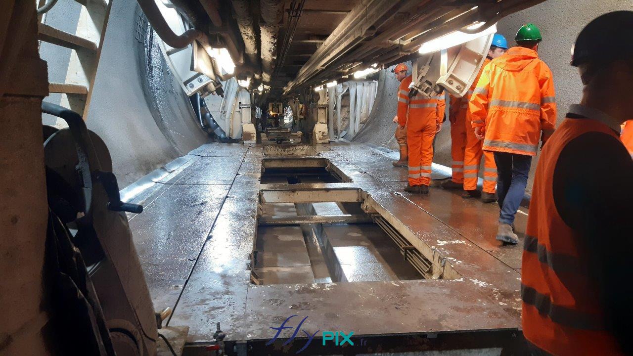 FlyPix abri gonflable chantier tunnel COLAS RAILS 1