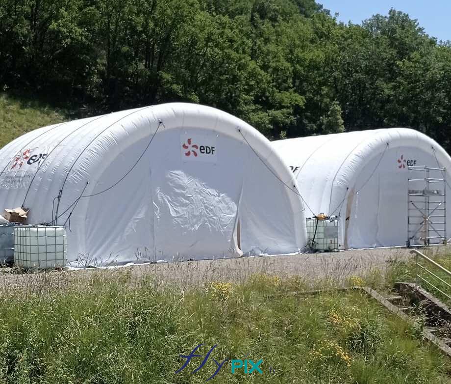 Tente gonflable tunnel demi lune air captif chantier stockage EDF 11