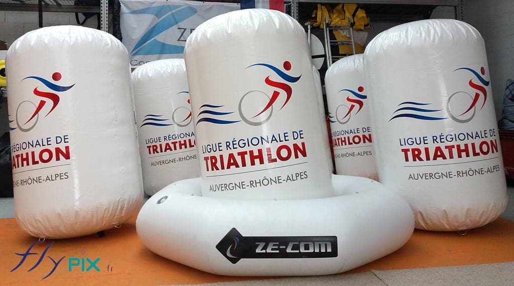 ballon flottant bouées air captif impression logo pvc plage flypix Ligue Auvergne Rhône Alpes de Triathlon