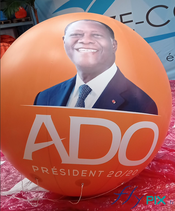 Ballon à hélium en PVC 0.18 mm, en impression totale numérique couleur, destiné à la promotion d'un parti politique en Afrique à Abidjan, Côte d'Ivoire