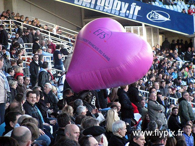 Ballon publicitaire de foule en forme de coeur