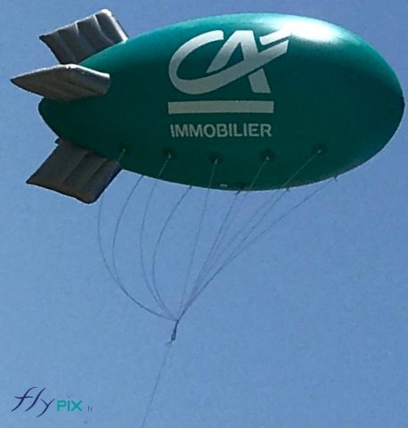 Dirigeable publicitaire impression totale numérique couleur