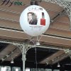 Ballon survolant un stand d&#039;expo
