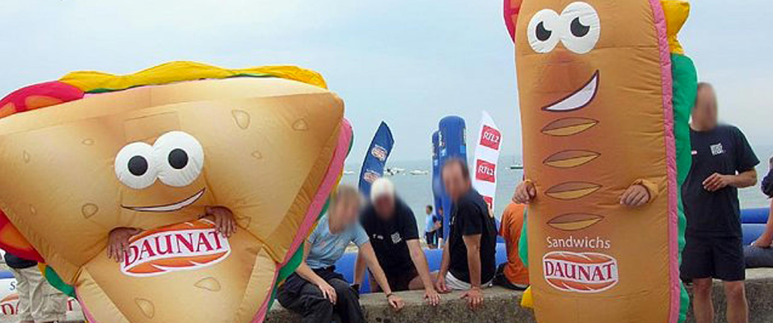 Exemples de gonflables publicitaires de formes sur mesures et personnalisées, pour des hommes sandwich ou street marketing.